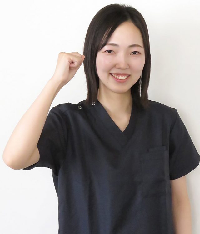 鈴木　佑梨　(すずき　ゆり)